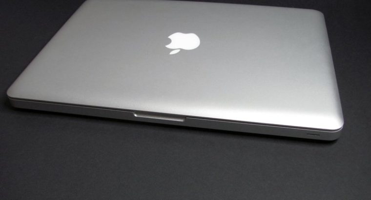 Apple MacBook Pro 13 inch Series